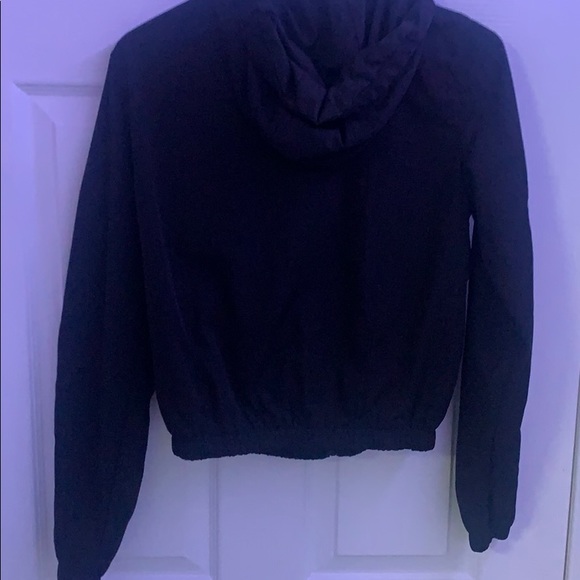 A everyday thin jacket - Picture 4 of 6